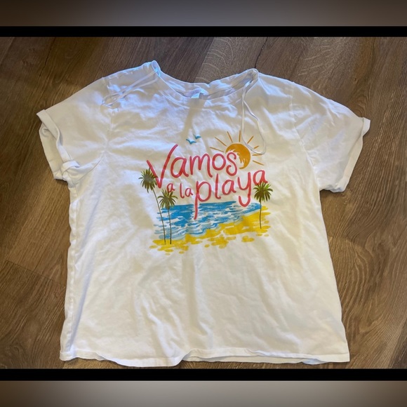 LC Lauren Conrad | Tops | Lc Lauren Conrad Beach Graphix Tee Shirt Xxl ...